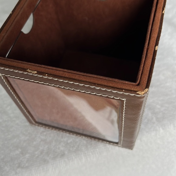 Harry Potter Gryffindor Photo Cube and Potion Bottle - Picture 6 of 7